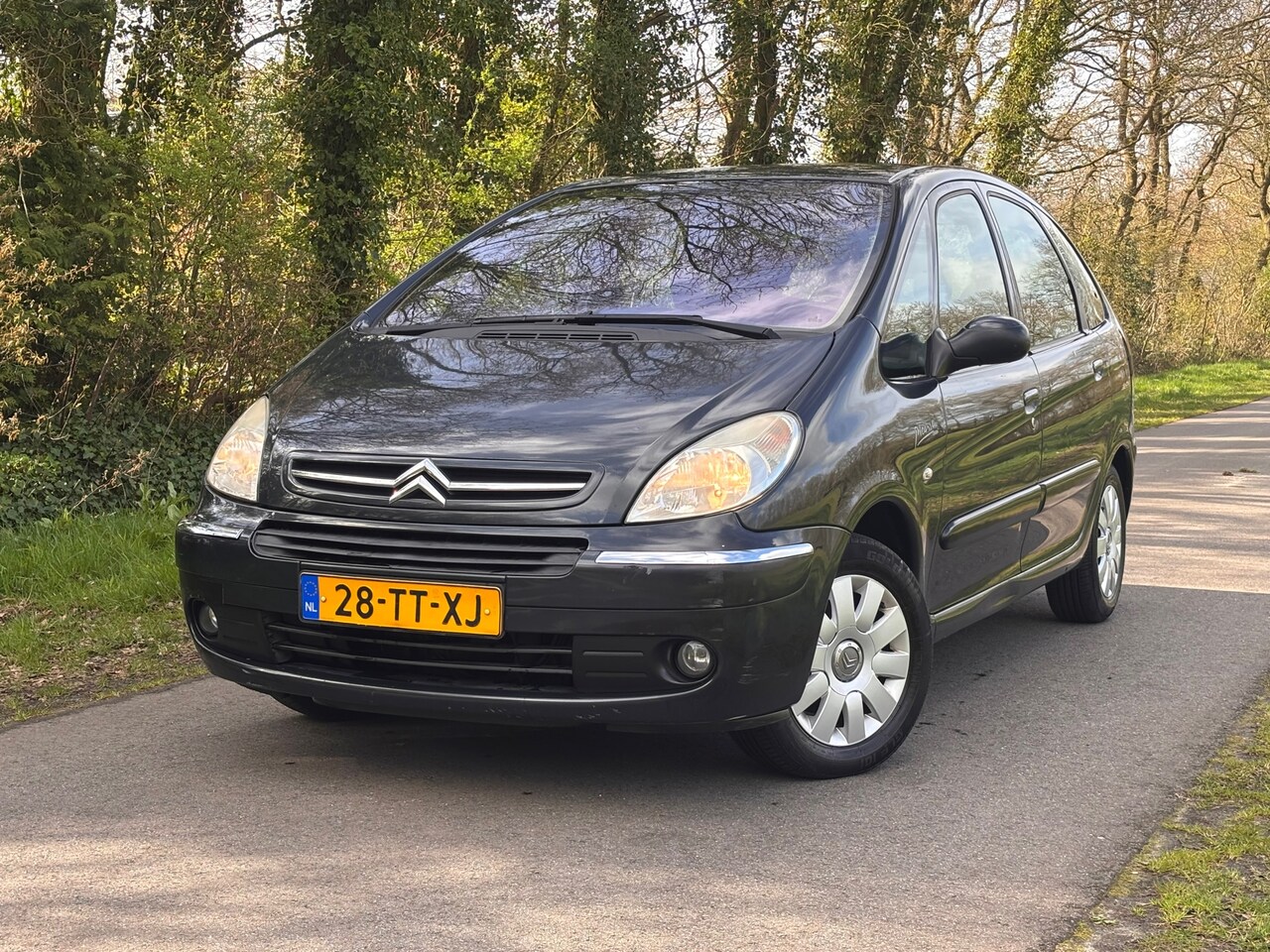 Citroën Xsara Picasso - 2.0i-16V Caractère | Automaat + Nieuwe APK Nu € 1.750,- !!! - AutoWereld.nl