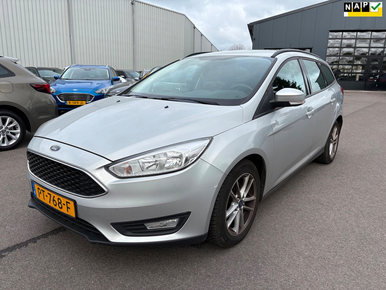 Ford Focus Wagon - 1.0 Lease Edition 125Pk!/Navi/Cruise/Rijd goed stuurt goed Nieuwe APK - AutoWereld.nl