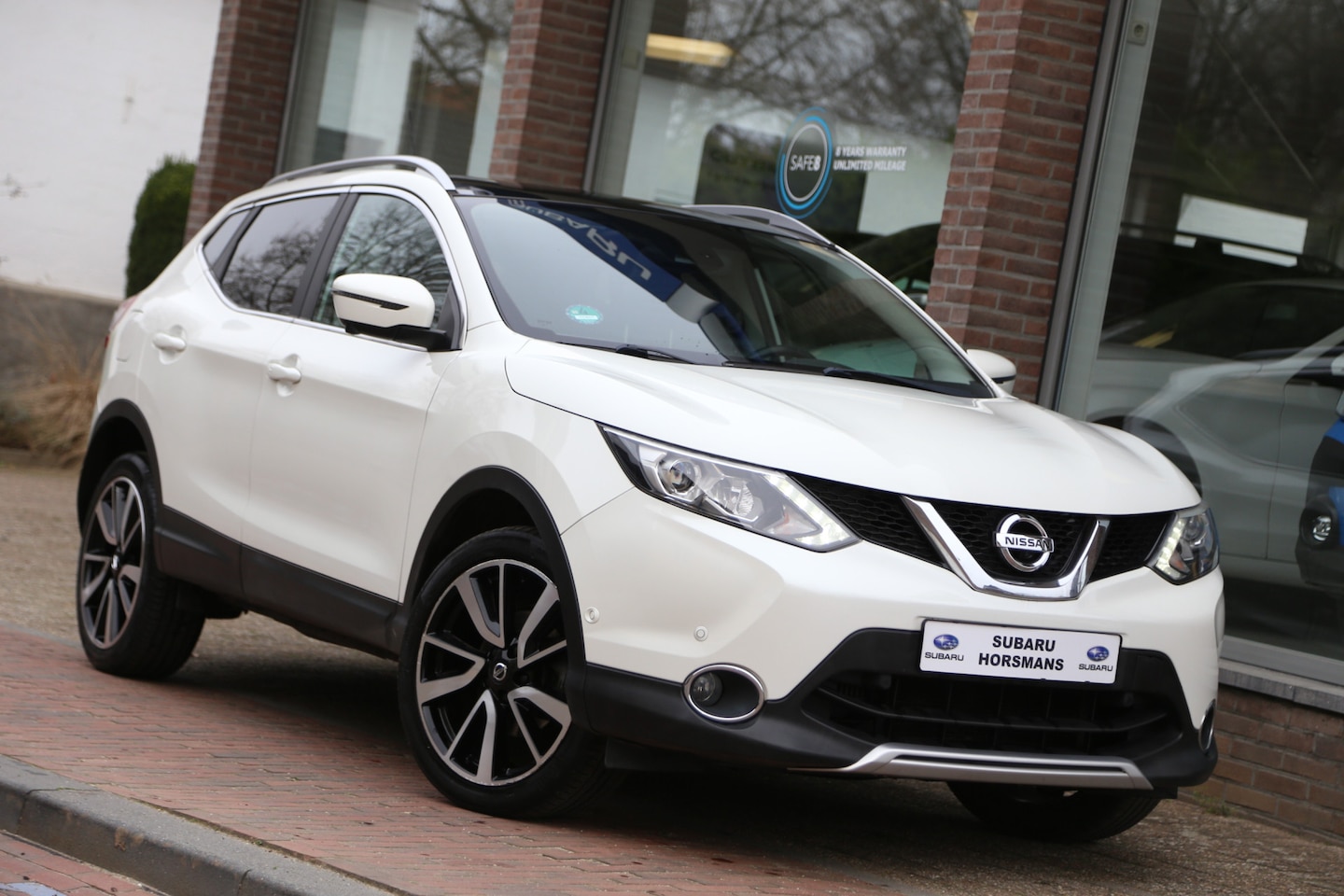 Nissan Qashqai - 1.2 Dig-T Tekna Leer Panorama 360view - AutoWereld.nl