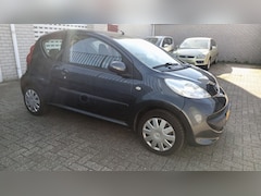 Peugeot 107 - 1.0-12V XS