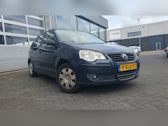 Volkswagen Polo - 1.2-12V Trendline