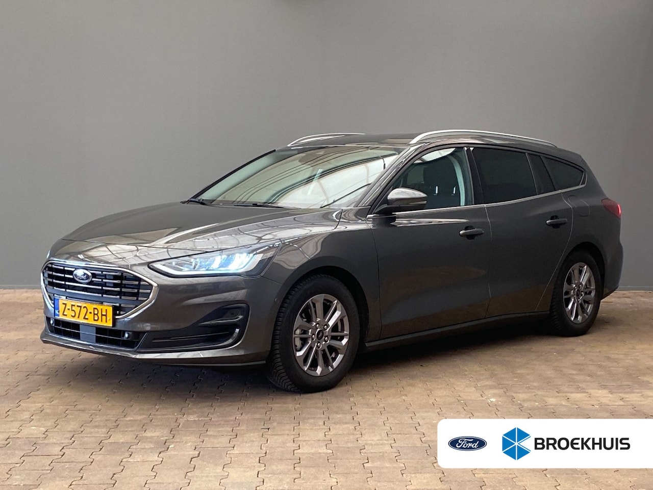 Ford Focus Wagon - 1.0 EcoBoost Hybrid Automaat 155pk Titanium | Winterpack | Adaptive Cruise | BLIS | Camera - AutoWereld.nl