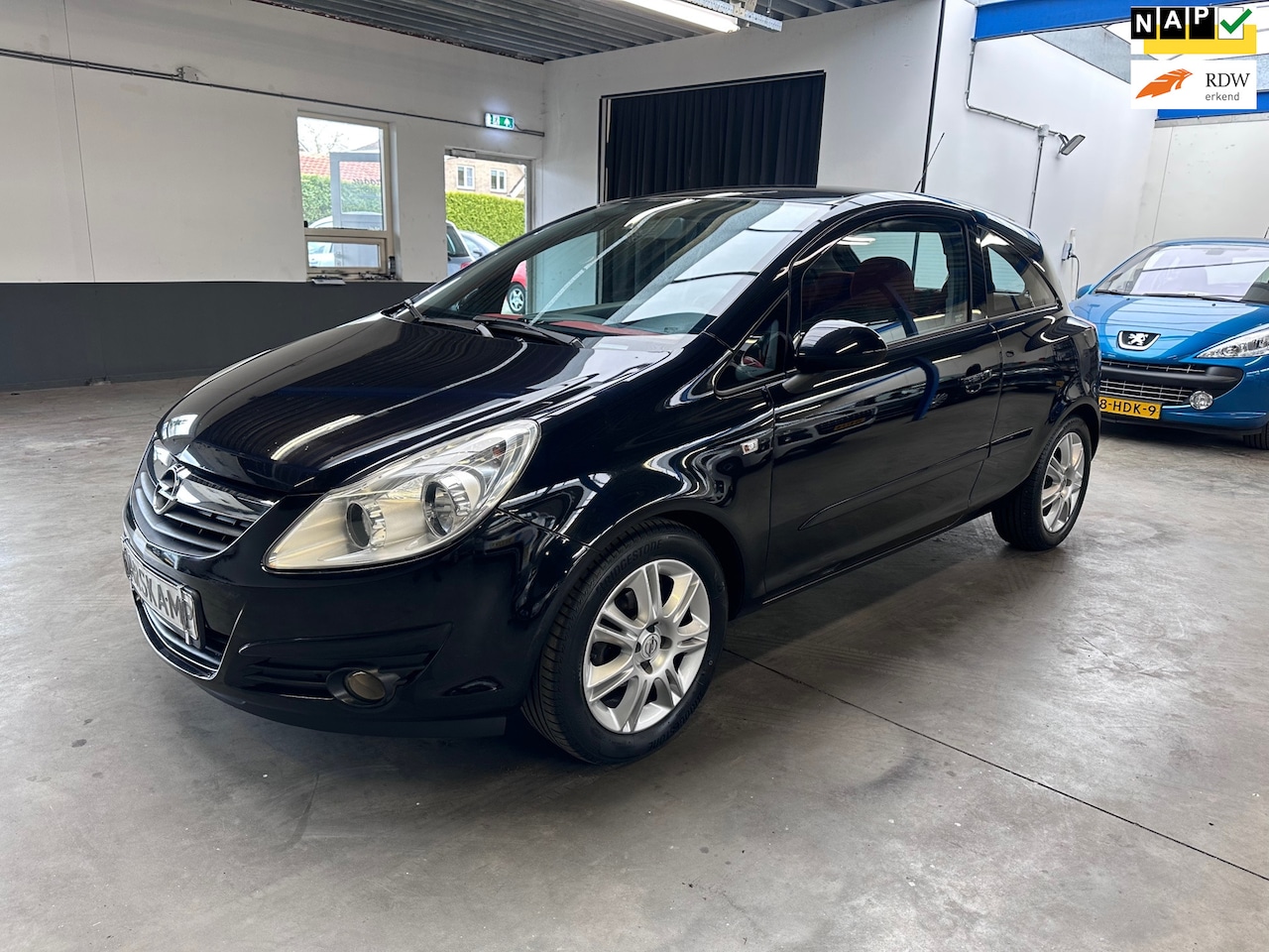 Opel Corsa - 1.2-16V Enjoy|Airco - AutoWereld.nl