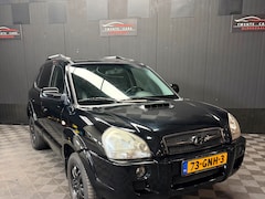 Hyundai Tucson - 2.0i Dynamic World Cup edition | Carplay | Leder | Clima |