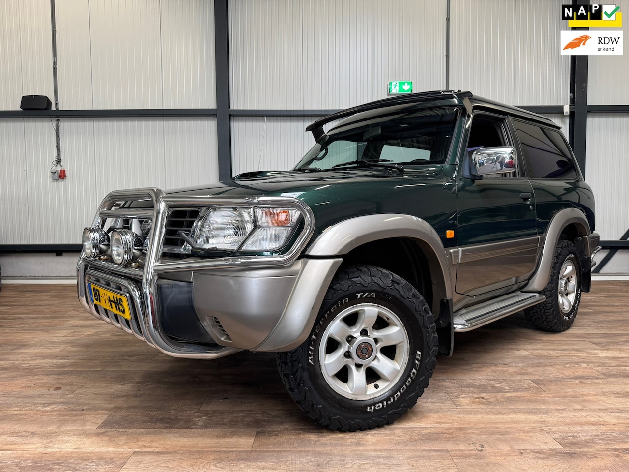 Nissan Patrol GR - 2.8 TDi basis HR / UNIEK Nederlandse auto / CLIMA / Grijs kenteken / - AutoWereld.nl