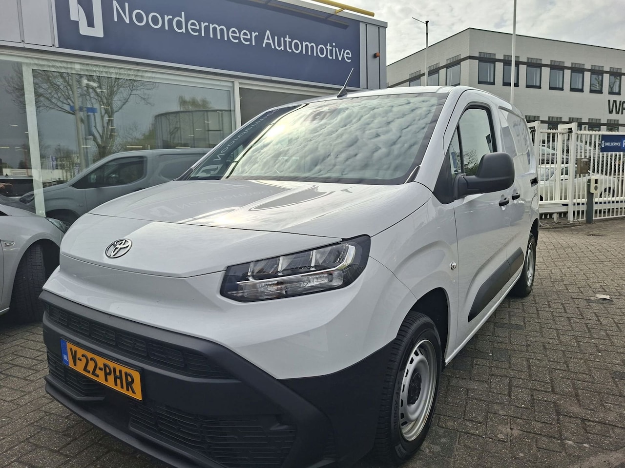 Toyota ProAce City - 1.2 Turbo L1 2x schuifdeur airco car play - AutoWereld.nl