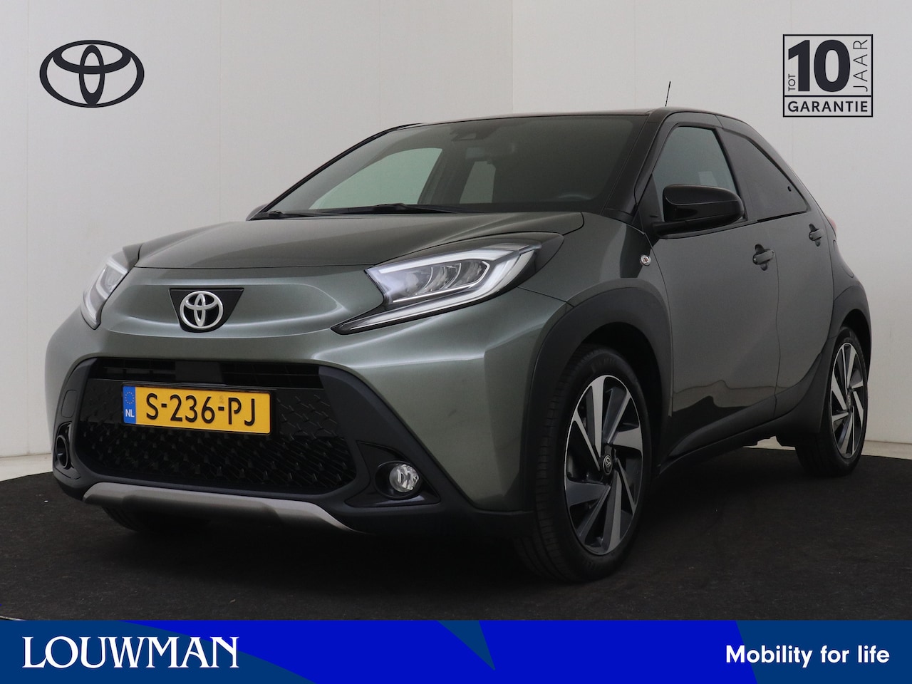 Toyota Aygo X - 1.0 VVT-i MT Envy | BTW Voertuig | NL auto | Dealeronderhoud | Achteruitrijcamera | - AutoWereld.nl