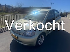 Toyota Yaris - 1.3-16V VVT-i Sol