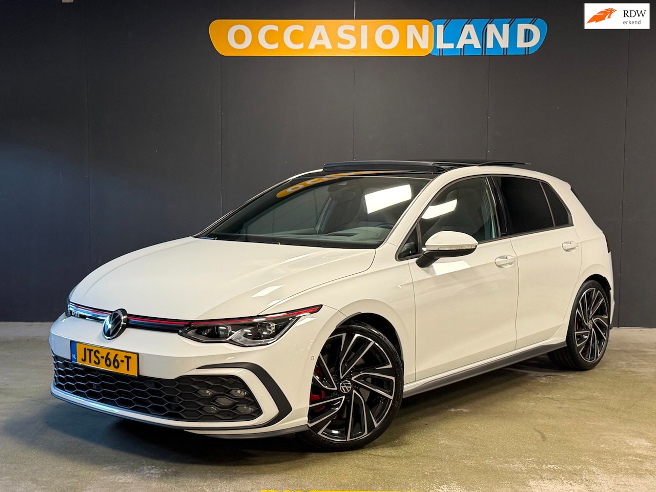 Volkswagen Golf - 2.0 TSI GTI|PANO|IQLIGHTS|CAMERA|KEYLESS|SFEER|STOELV|STUURV|ACC|HUD|CARPLAY|DODEHOEK|BLUE - AutoWereld.nl