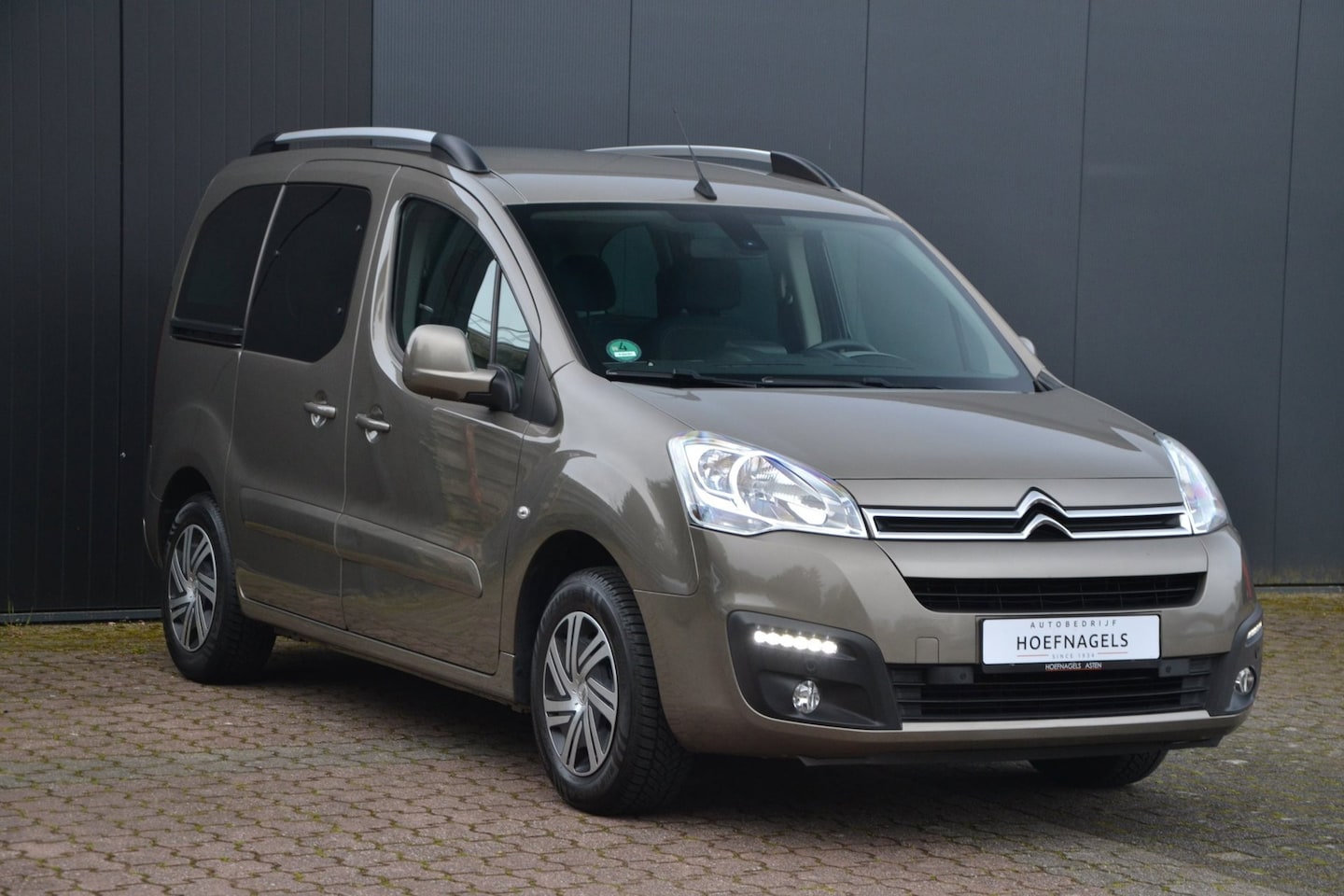 Citroën Berlingo - 1.2 PureTech Feel * Airco * 130 pk Turbo benzine * Nette Auto * - AutoWereld.nl