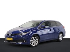 Toyota Auris Touring Sports - 1.8 Hybrid Dynamic Ultimate