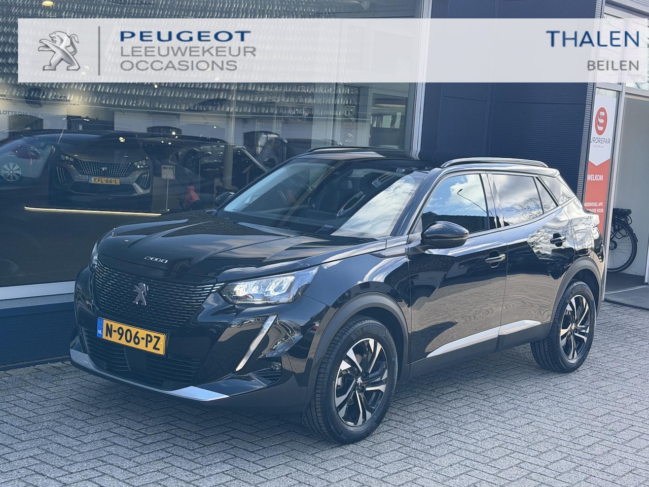 Peugeot 2008 - 1.2 Turbo 100 PK Allure Pack | Trekhaak 1200KG | Hoge Zitpositie | Navigatie | Climate Con - AutoWereld.nl