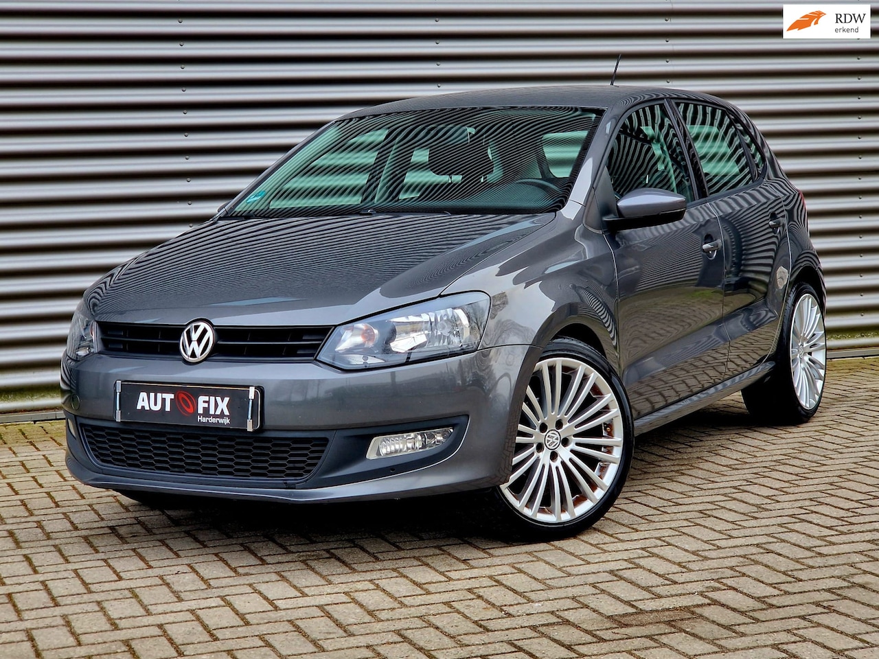 Volkswagen Polo - 1.2 Easyline Nieuwe Ketting! / LM velgen / Clima - AutoWereld.nl