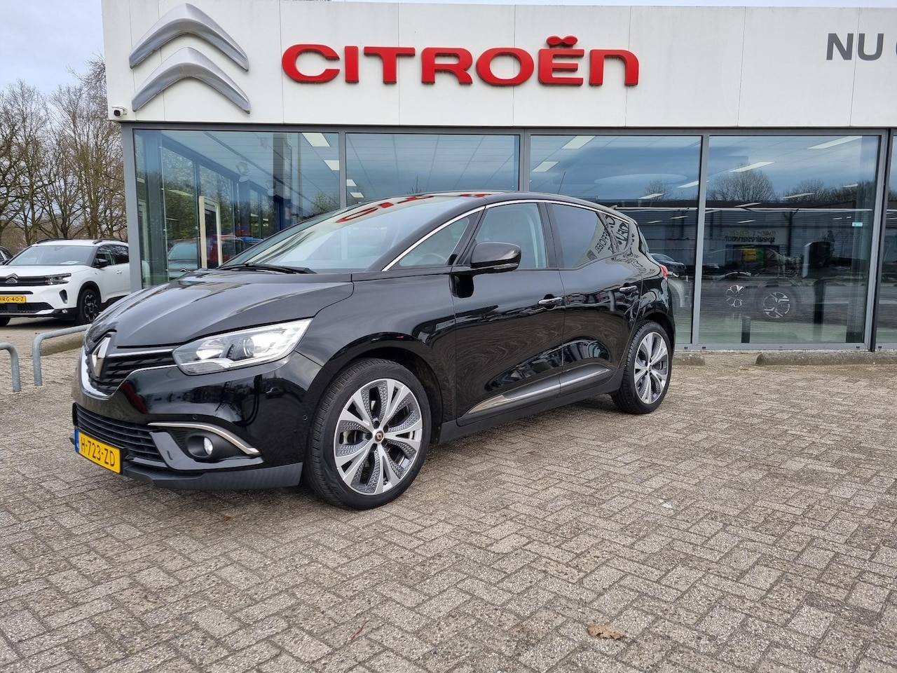 Renault Scénic - 1.3 TCe Intens CLIMATE/CRUISE/CAMERA/NAVIGATIE - AutoWereld.nl