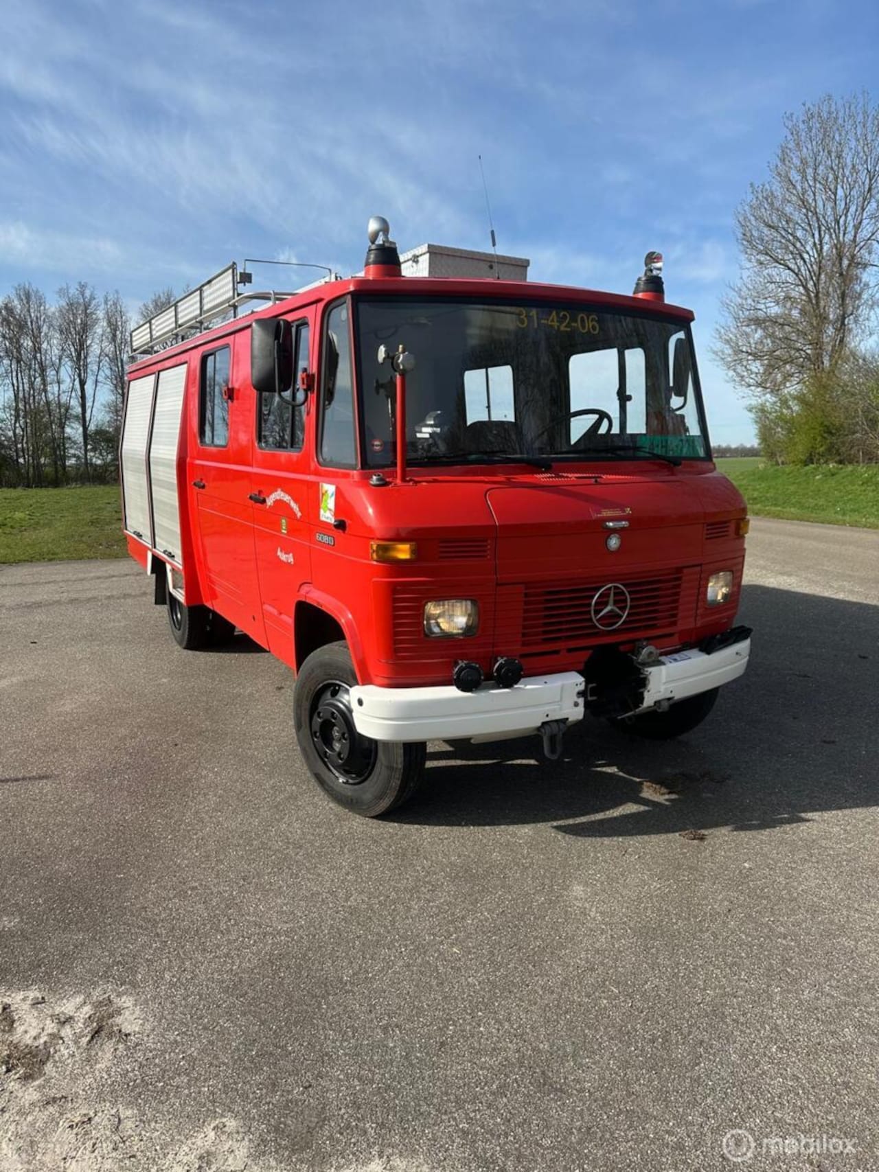 Mercedes-Benz 600-serie - Diesel Wegenbelastingvrij Brandweerauto camper - AutoWereld.nl