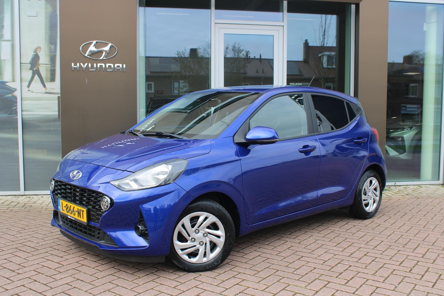 Hyundai i10 - 1.0 Comfort Smart 5-zits Automaat Airco Navi Camera Carplay Cruise 37.941km Nieuwstaat - AutoWereld.nl