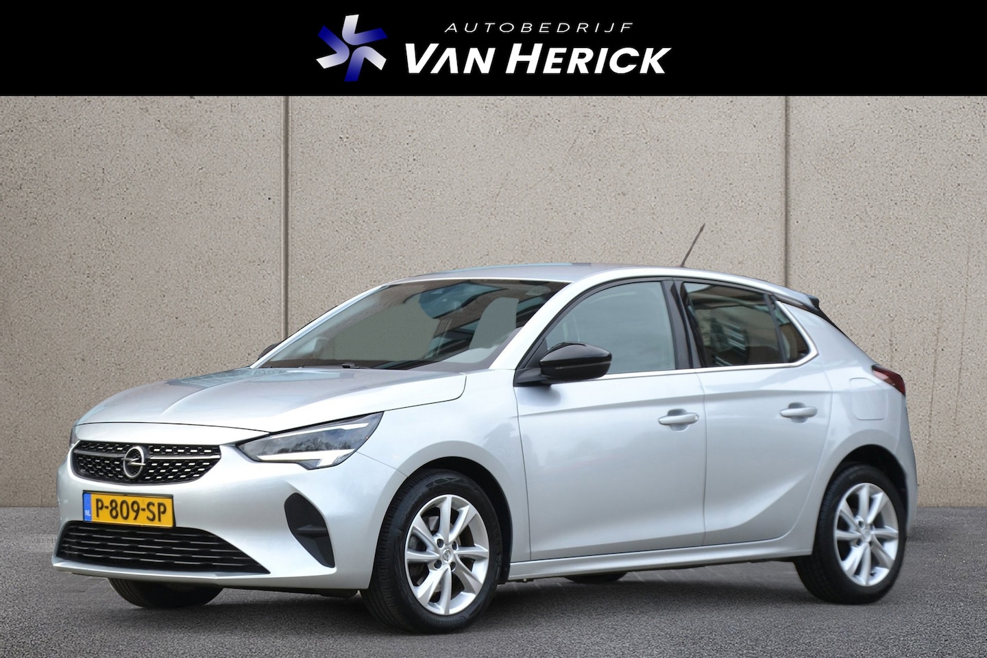 Opel Corsa - 1.2 Elegance 100PK | Navigatie | Parkeersensoren | Cruise Control - AutoWereld.nl