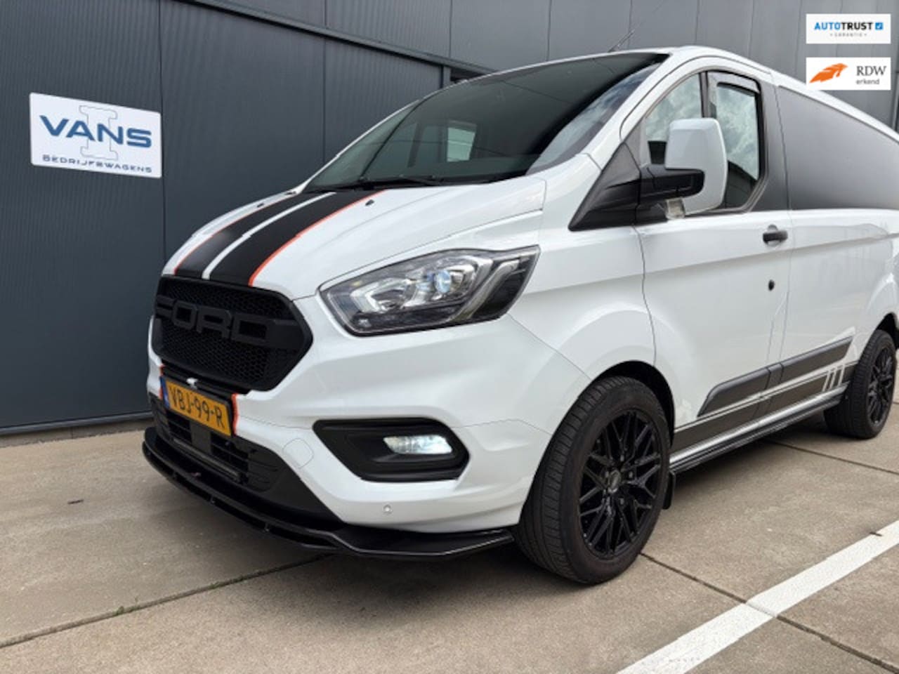 Ford Transit Custom - 300 2.0 TDCI L1H2 Trend RS AUTOMAAT - AutoWereld.nl