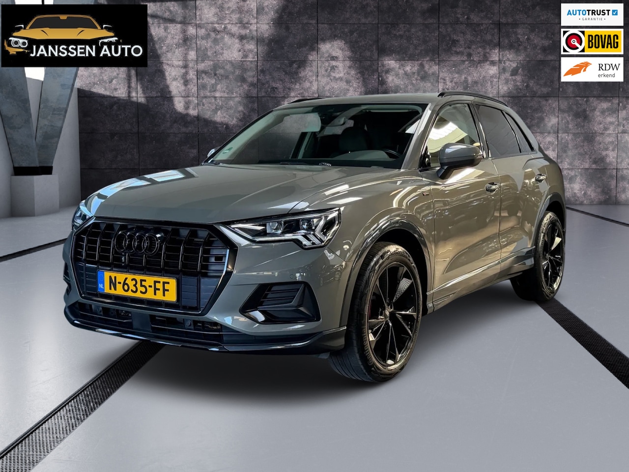 Audi Q3 - 35 TFSI Pro Line | S-Line | Pano | Alcantara | Virtual | Camera | Top Uitvoering - AutoWereld.nl
