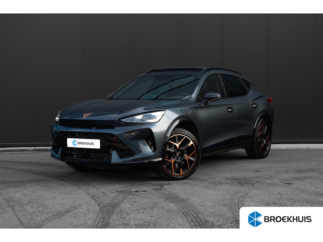 CUPRA Formentor - 1.5 TSI 272 PK e-Hybrid VZ Performance Panoramadak | Trekhaak | Stoelen Elektrisch | Leder - AutoWereld.nl