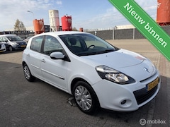 Renault Clio - 1.5 dCi Authentique
