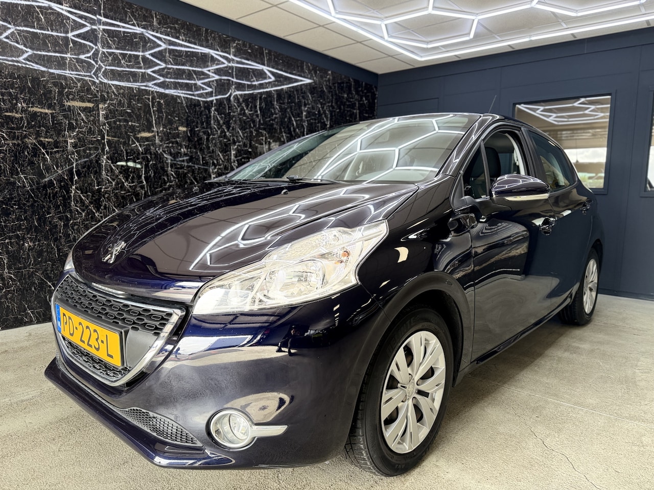 Peugeot 208 - 1.2 Vti Allure 1.2 VTi Allure - AutoWereld.nl