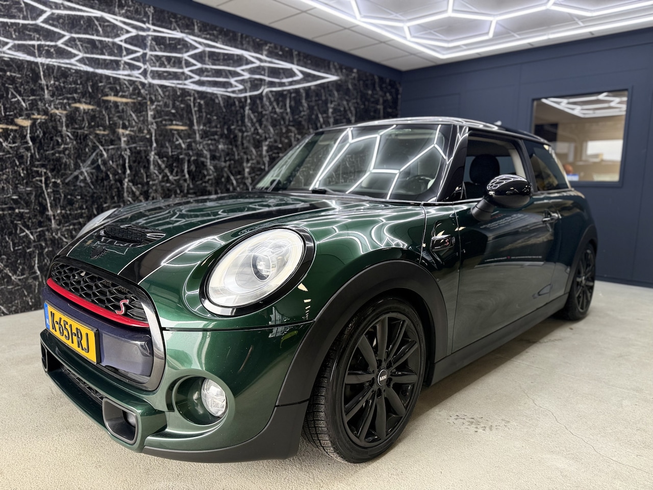 MINI Cooper S - Mini 2.0 Chili Serious Business - AutoWereld.nl