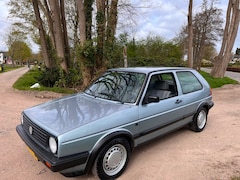 Volkswagen Golf - 1.3 Manhatton