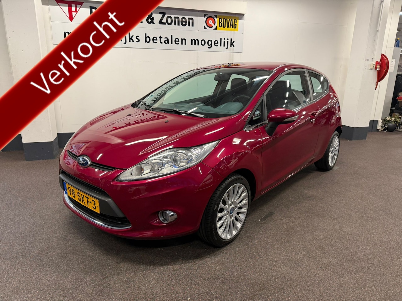 Ford Fiesta - 1.25 Titanium | Airco | Nederlands geleverd | LM velgen | Radio/MP3 - AutoWereld.nl