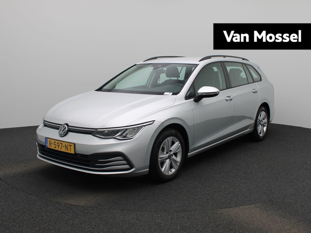 Volkswagen Golf Variant - 1.0 TSI Life | Apple Carplay / Android Auto | Parkeersensoren | Virtual Cockpit | Navigati - AutoWereld.nl