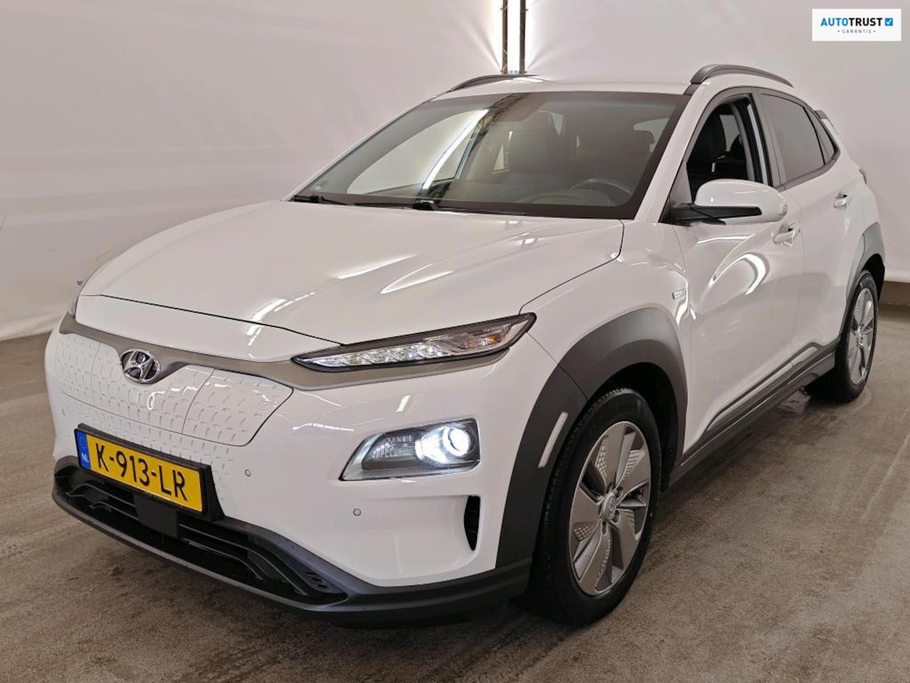 Hyundai Kona Electric - EV Limited 64 kWh FASE 3 1E EIG|DEALEROND|STOEL+STUURVRM+VERKOELING|HEADSUP|CAMERA|BLIS|EL - AutoWereld.nl