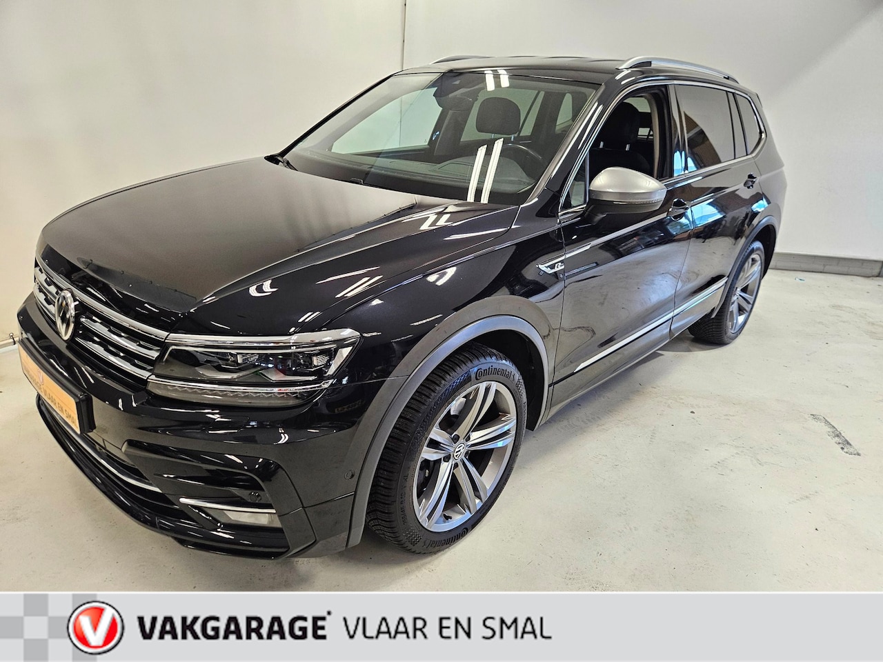 Volkswagen Tiguan Allspace - 2.0 TSI 4Motion Highline-R line -Leder-Electr trekhaak-3d cockpit-Head up-4 seizoensbanden - AutoWereld.nl