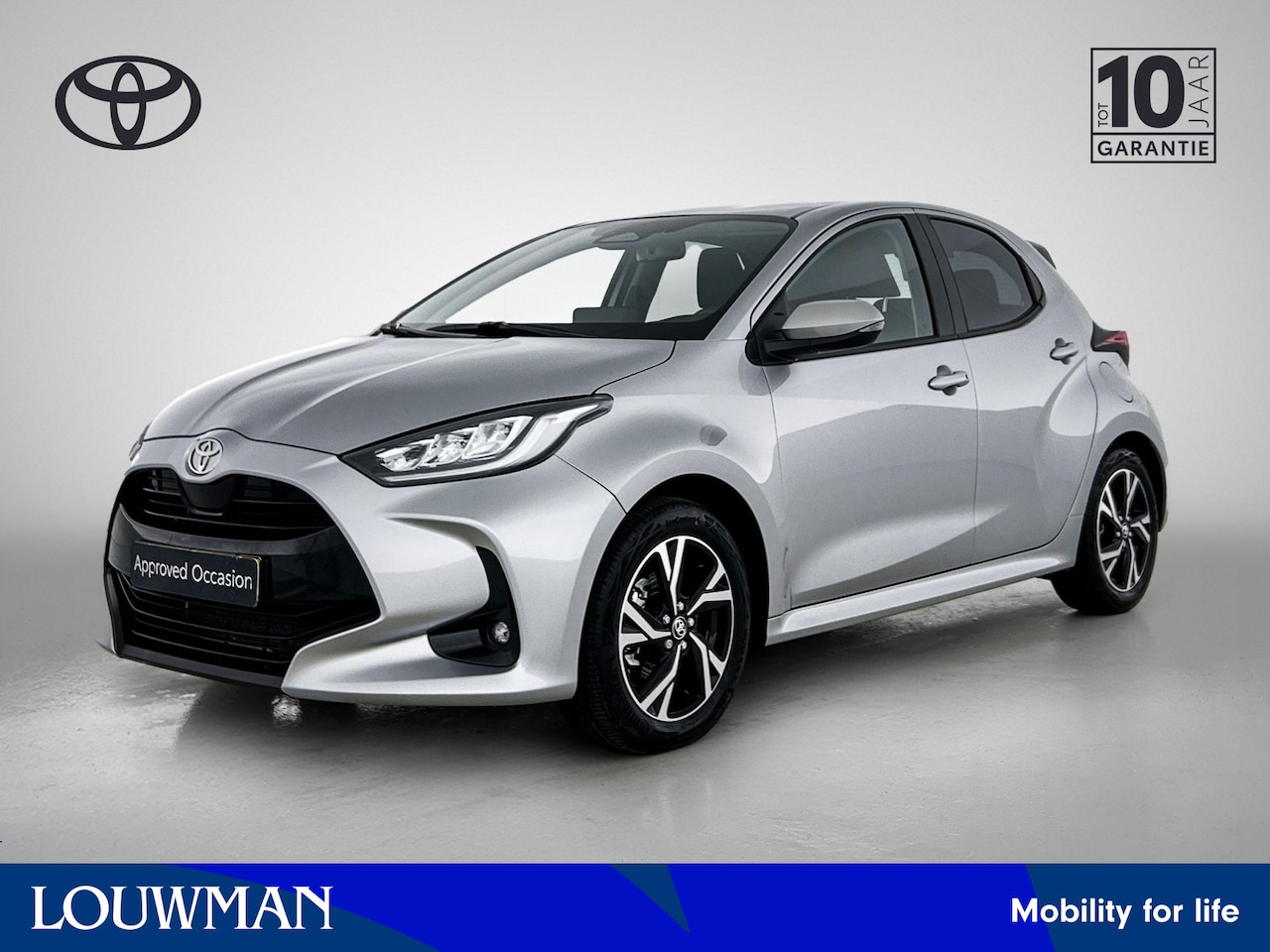Toyota Yaris - 1.5 Hybrid 115 First Edition | BTW voertuig | Stoelverwarming | Achteruitrijcamera | - AutoWereld.nl