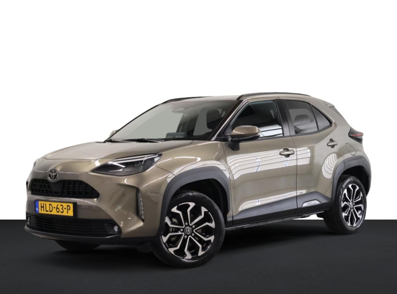 Toyota Yaris Cross - 1.5 Hybrid 115 First - AutoWereld.nl