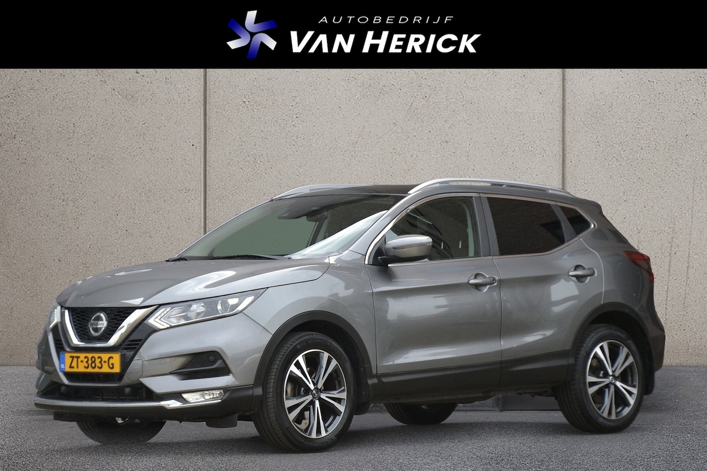 Nissan Qashqai - 1.2 N-Connecta Automaat | Trekhaak | Panoramadak | Achteruitrijcamera - AutoWereld.nl