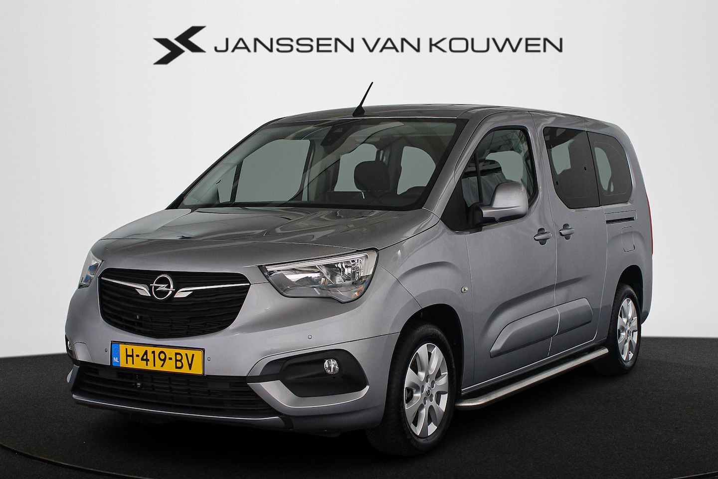 Opel Combo Tour - 1.2 Turbo L2H1 Edition 7p. Stuurverwarming Parkeersensoren - AutoWereld.nl