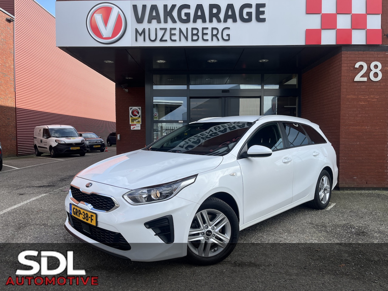 Kia Cee'd Sportswagon - Ceed 1.0 T-GDi DynamicLine // CRUISE // CLIMA // STUUR+STOELVERWARMING // CAMERA // APPLE- - AutoWereld.nl