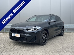 BMW X2 - xDrive25e High Executive M-Pakket / Pano / Vol Leder / Haed-up / Key Less