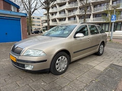 Skoda Octavia Combi - 1.6 MPI 75kw Airco Cruise
