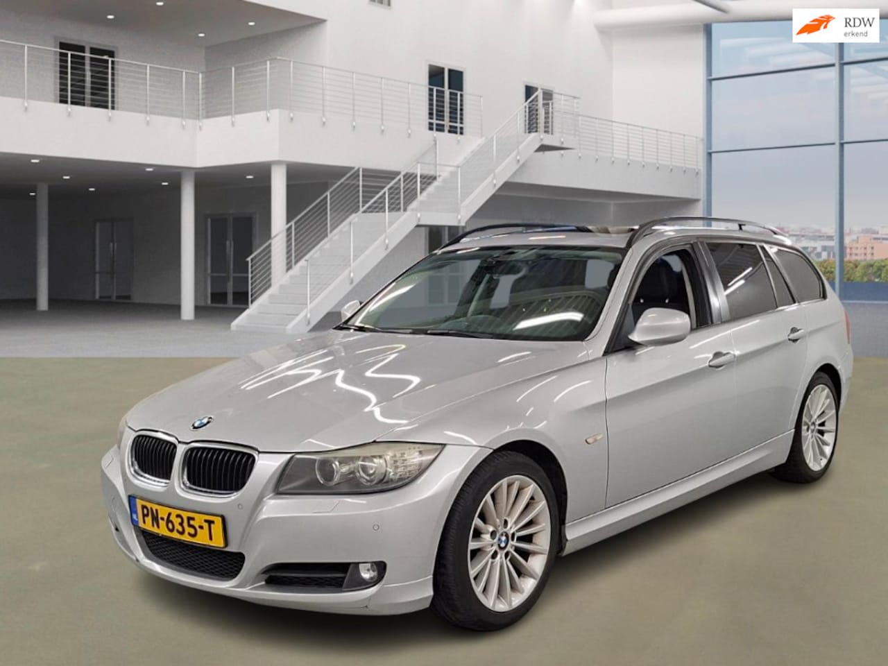 BMW 3-serie Touring - 320i Executive AUT PANO NAVI LEDER PSENSOR CRUISE 2 X SLEUTELS - AutoWereld.nl