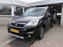 Peugeot Partner Tepee - 1.2 110pk Style Navigatie