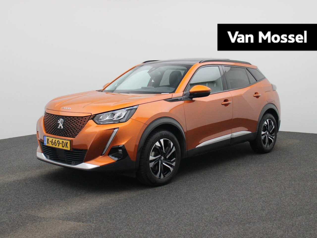 Peugeot e-2008 - EV Allure 50 kWh Climate Control | Full Map Navigatie | Apple Carplay / Android Auto | Cam - AutoWereld.nl