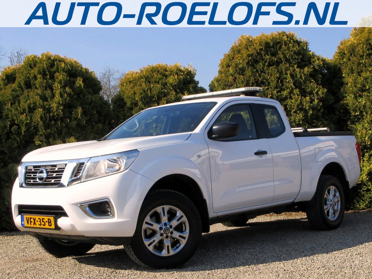 Nissan Navara - 2.3 dCi Acenta King Cab*Cruise*Trekhaak* - AutoWereld.nl