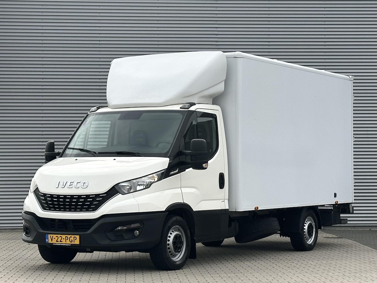 Iveco Daily - 35S16V 2.3 410 Bakwagen met laadklep automaat - AutoWereld.nl