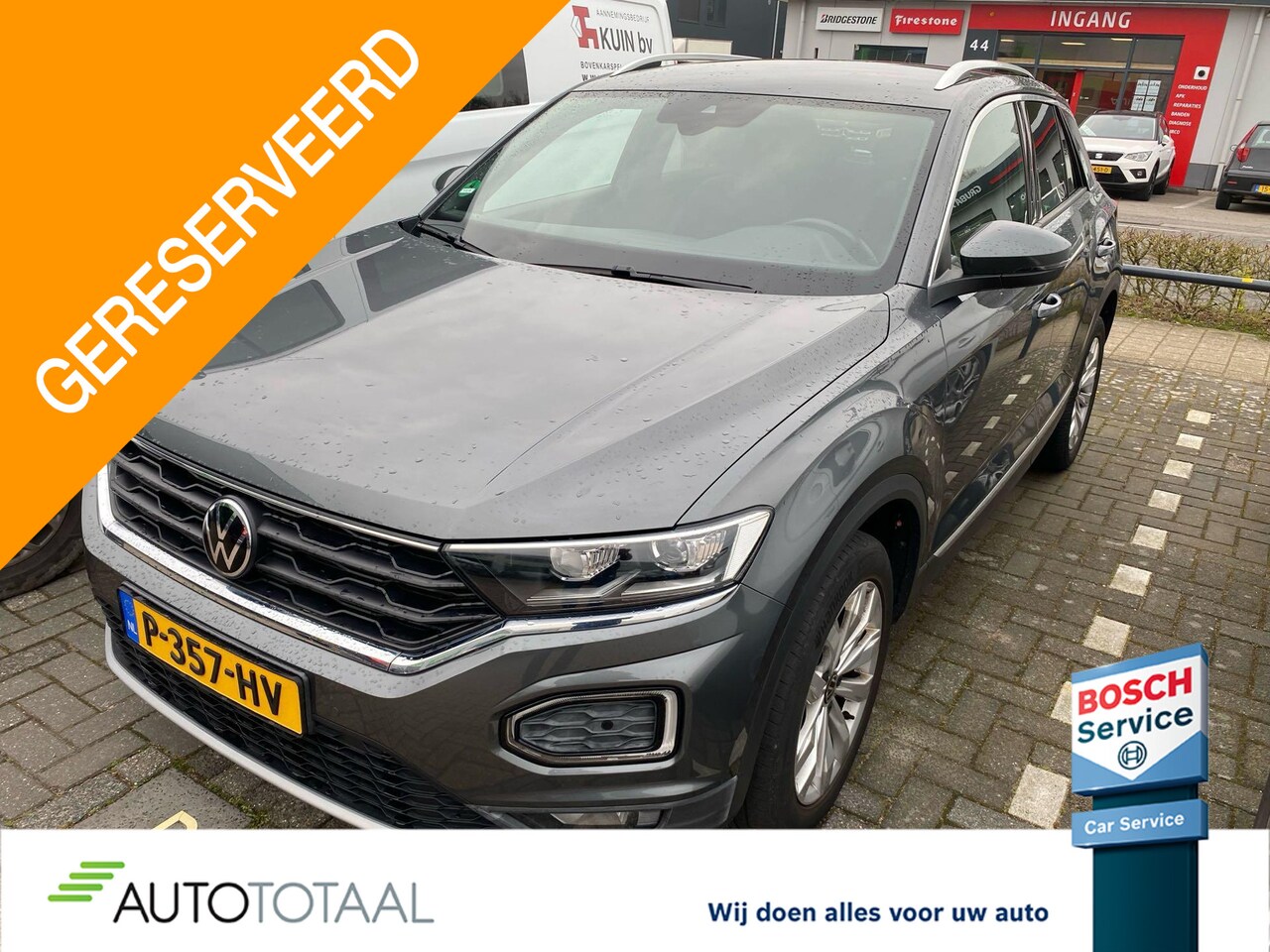 Volkswagen T-Roc - 1.5 TSI Style Business AUTOMAAT - CRUISE - CARPLAY - TREKHAAK - ELEK. ACHTERKLEP - AutoWereld.nl