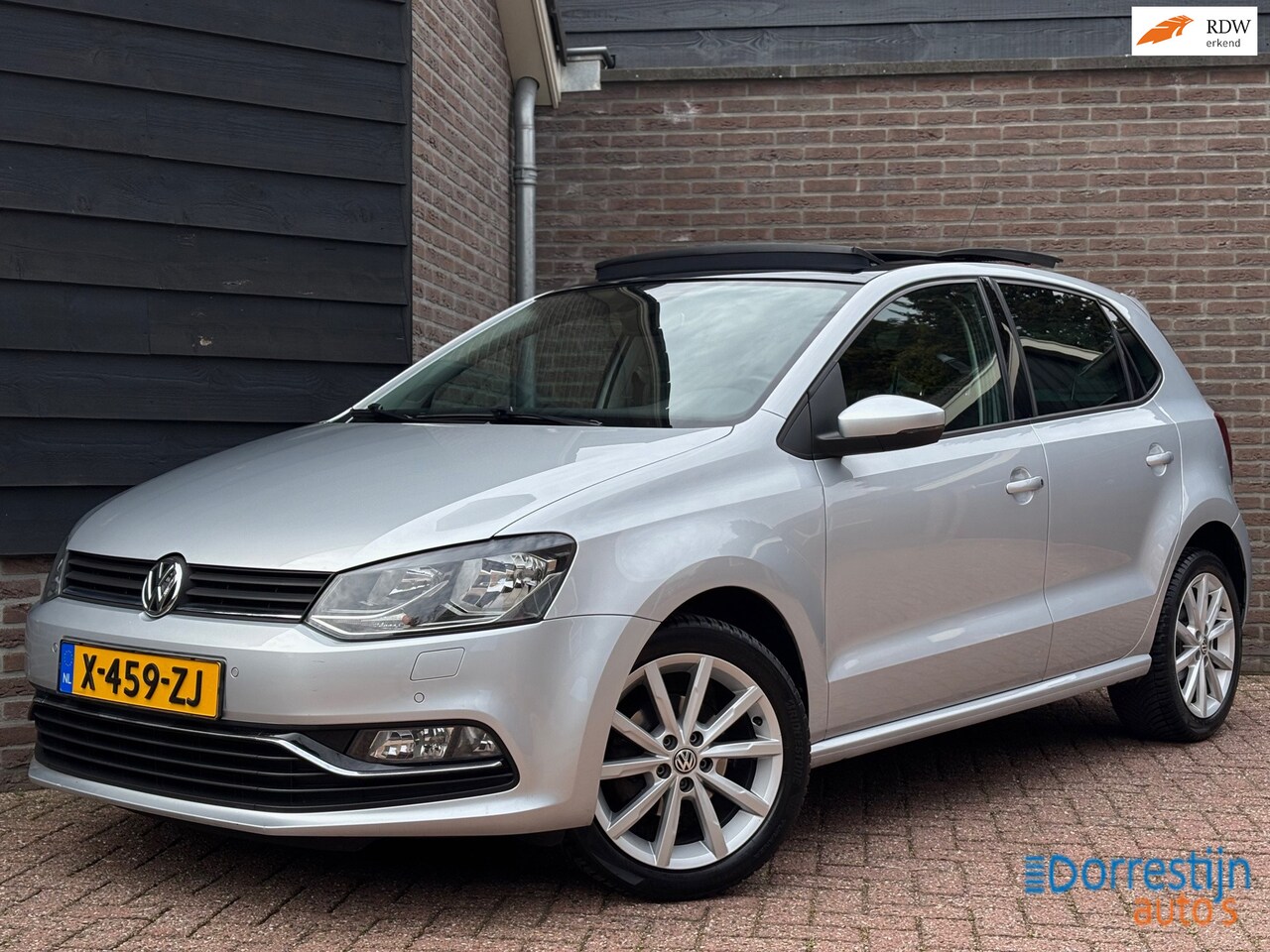 Volkswagen Polo - 1.2 TSI Highline | Pano | Facelift | PDC | Cruise | 16inch | Clima - AutoWereld.nl