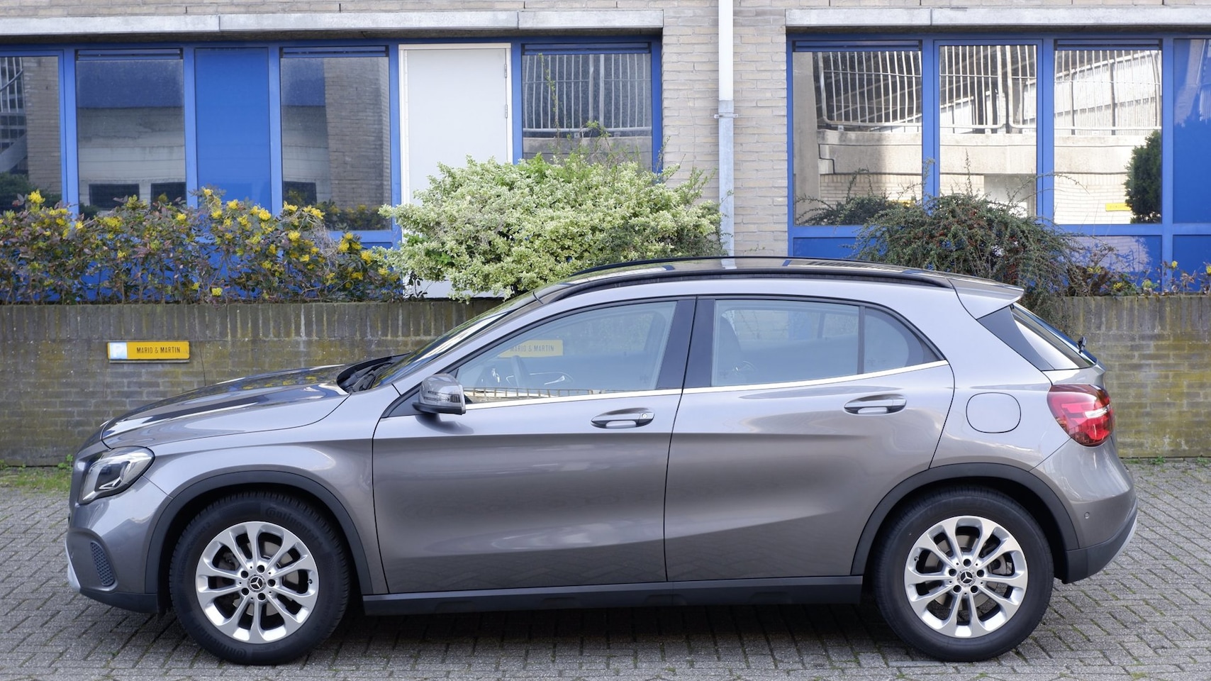Mercedes-Benz GLA-Klasse - 180 Business Solution Automaat * NL AUTO * - AutoWereld.nl