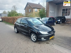 Peugeot 206 - 1.6-16V XS met Nieuwe APK