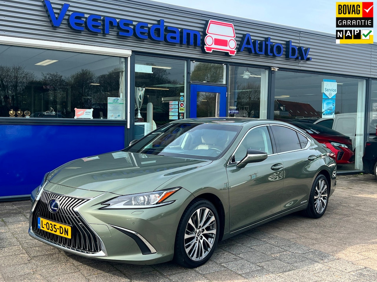 Lexus ES - 300h Luxury Line 300h Luxury Line , elektrisch panodak enz.. - AutoWereld.nl