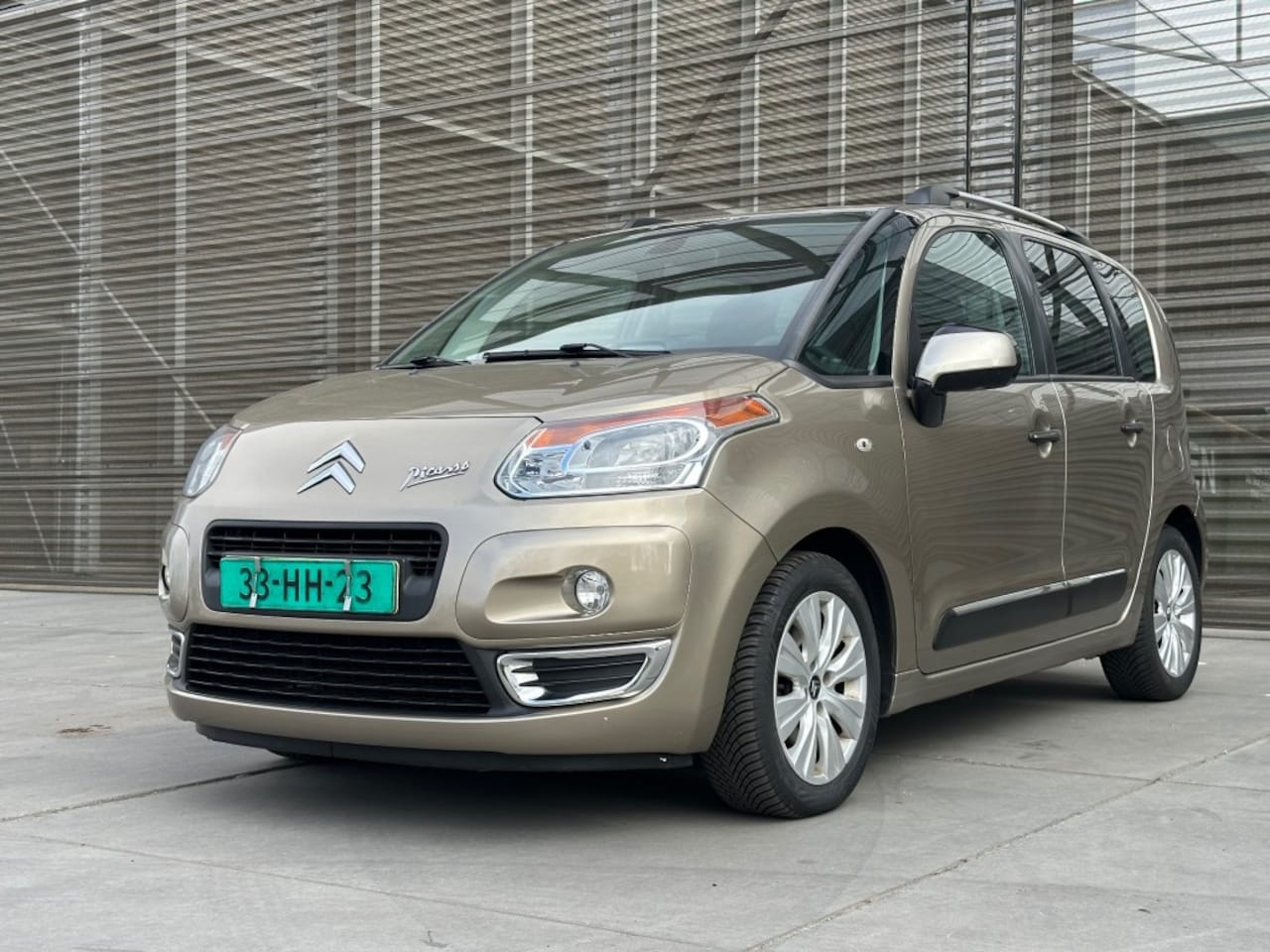 Citroën C3 Picasso - 1.6 VTI EXCLUSIVE AIRCO/LM VELGEN/AUTOMAAT !! - AutoWereld.nl